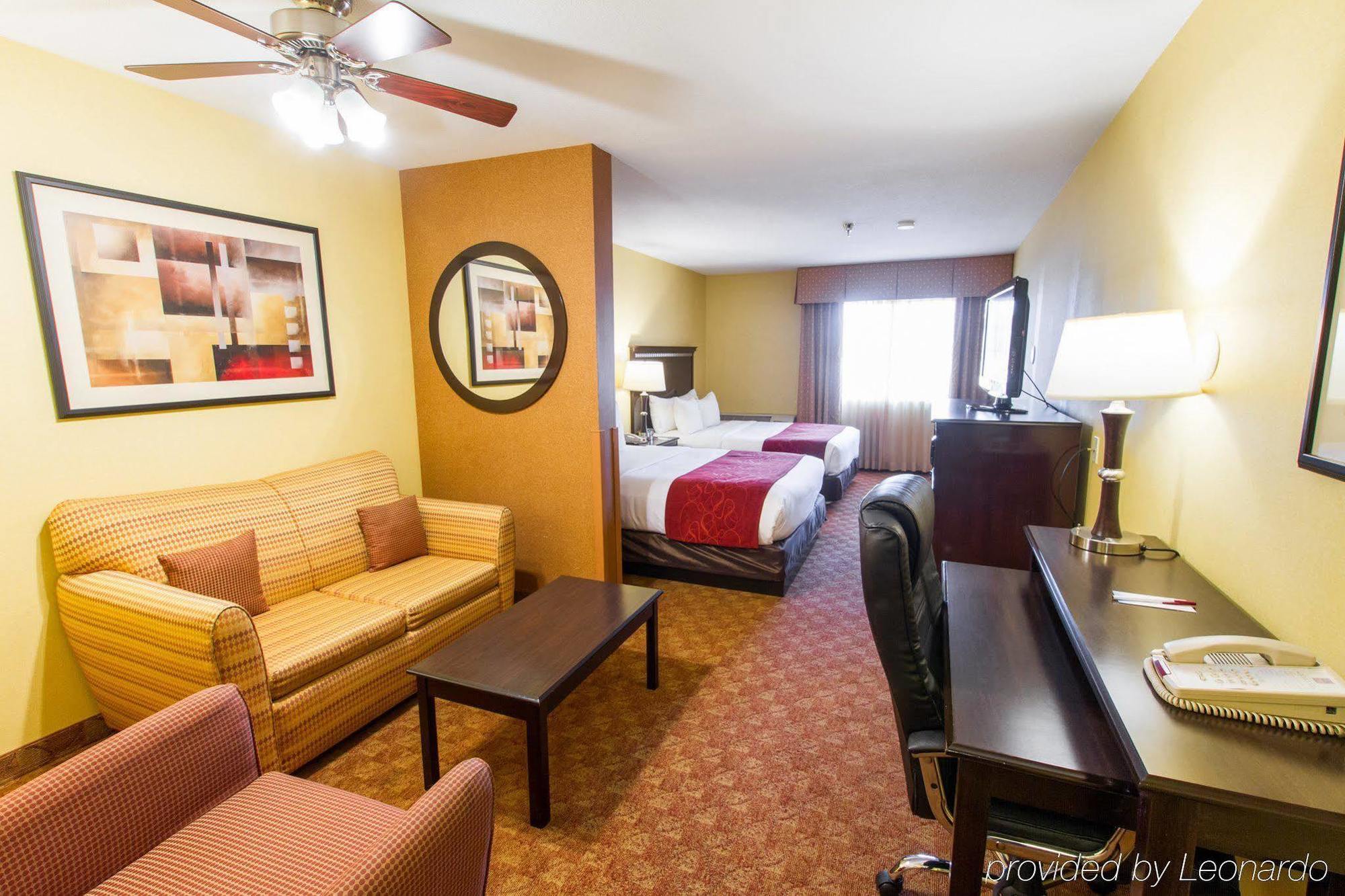 Comfort Suites Phoenix Airport Tempe Bagian luar foto